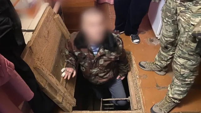 Астраханца накажут за демонстрацию татуировок в виде свастики