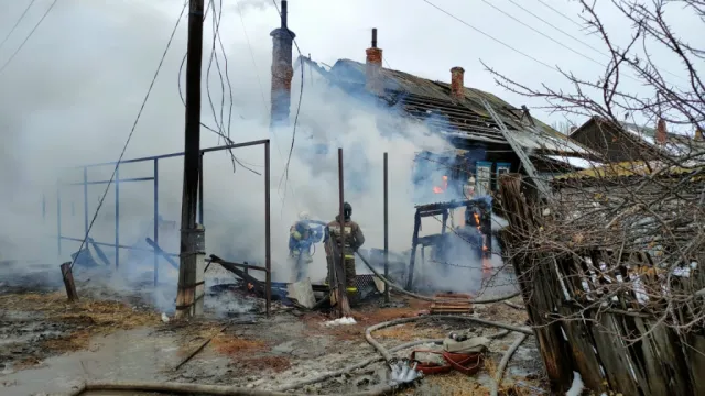 Тело четырехлетнего ребенка обнаружили в сгоревшем доме в Астрахани
