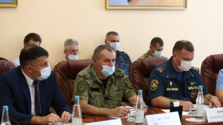 В Астрахани обсудили меры безопасности перед выборами и учебным годом