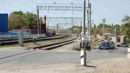 В Верхнем Баскунчаке Астраханской области временно закроют железнодорожный переезд