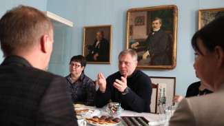 Игорь Бабушкин поддержал идею астраханских работников культуры выступить в Донбассе