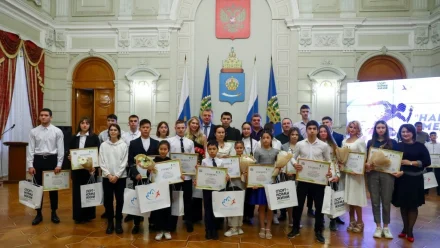 Игорь Бабушкин наградил лучших юных спортсменов Астраханской области