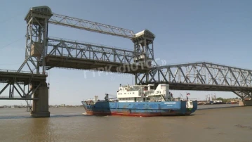 В Астрахани разведут Старый мост 