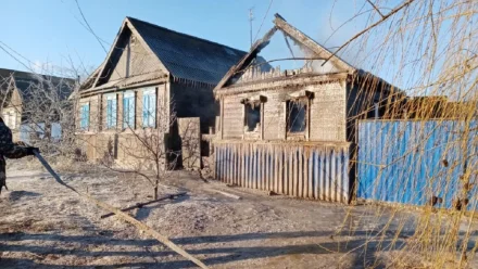 В двух сёлах Астраханской области при пожарах погибли два человека