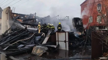 В Кировском районе Астрахани при пожаре погибли мать и ребёнок