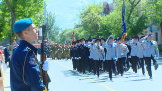 В Астрахани прошла генеральная репетиция построения войск ко Дню Победы