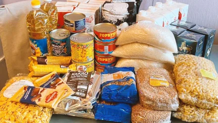 Как в сёлах Астраханской области собирают гуманитарную помощь для жителей Донбасса 