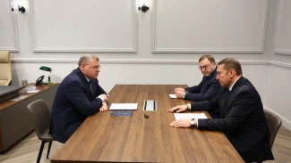 Глава Астраханской области поставил задачи новому руководству АМОКБ