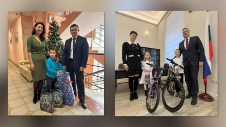 Вице‑губернатор Астраханской области вручил подарки детям с «Ёлки желаний» 