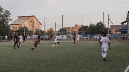 В астраханском селе праздник ногайской культуры прошел на футбольном поле