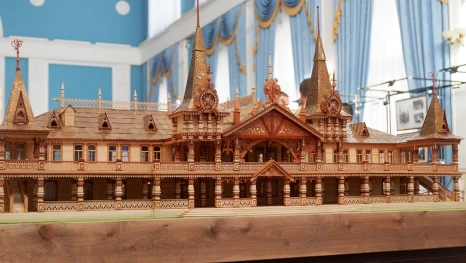 В астраханском Краеведческом музее открыта выставка «Сад «Аркадия»