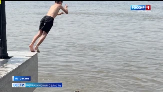 Спасатели МЧС предупреждают астраханцев о запрете купания
