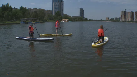 В Астрахани набирает популярность сапсёрфинг