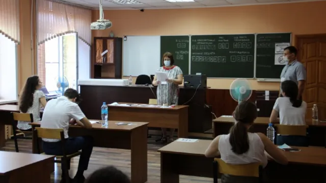 В Астраханской области 3 выпускника сдали ЕГЭ на 100 баллов