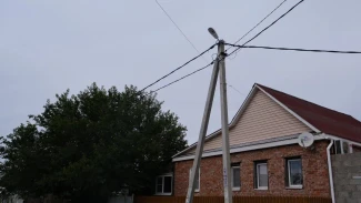 В астраханском посёлке	Янго-Аул провели новые линии освещения