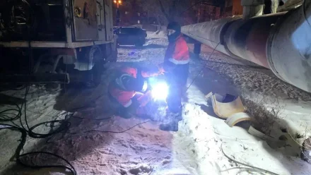 В Астрахани продолжается ремонт тепловой сети по улице 2-й Дербентской