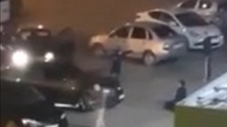 В Астрахани преступника ранили в ногу во время задержания