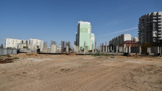 В Астрахани в микрорайоне Бабаевского строят дом для переселенцев