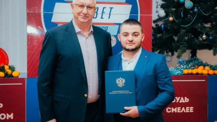 В Астрахани наградили инициатора акции “Довези врача”