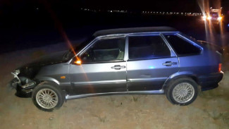 Под Астраханью водитель “Лады” сбил мужчину, менявшего колесо на авто