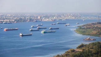 Возобновлено движение судов по Волго‑Каспийскому морскому судоходному каналу