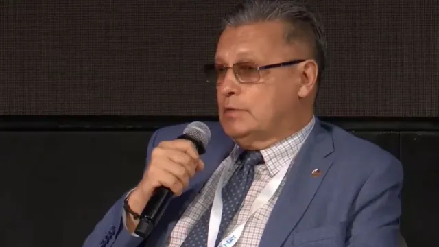 Рифат Сабитов считает, что иностранным корпорациям уйти от исполнения законов не удастся