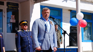 Игорь Бабушкин посетил Черноярский район с рабочей поездкой: подробности