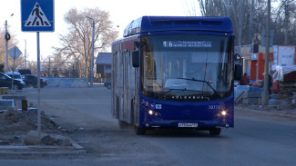 В Астрахани 18 новых автобусов запустили на магистральный маршрут М6