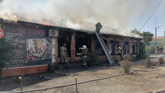 В МЧС назвали причину пожара в кафе на Моздокской в Астрахани