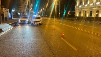 В центре Астрахани сбили девушку на пешеходном переходе