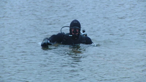 Астраханские водолазы проверили места для крещенских купаний