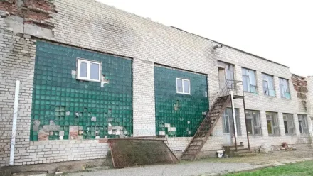 В Астраханской области отремонтируют школу и дорогу, а также модернизируют библиотеку