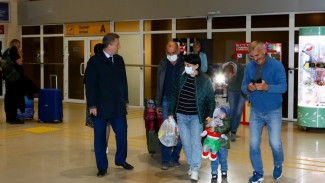 Из Сирии в Астрахань к родным вернулся трёхлетний мальчик 