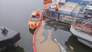 В Астрахани ликвидирован разлив нефтепродуктов в акватории Волги