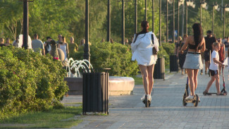 В Астрахани планируют запретить движение электросамокатов в парках и скверах