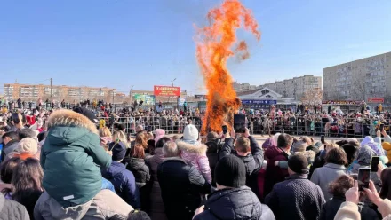 В Астрахани отметили Масленицу традиционными гуляниями