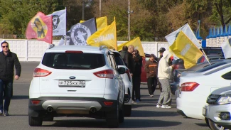 В Астрахани прошёл автопробег в День пожилых людей