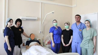 В Астрахани сосудистые хирурги спасли жизнь раненому бойцу СВО
