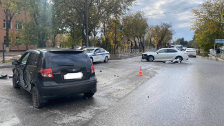 В Астрахани в тройном ДТП пострадал подросток