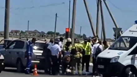 В Астрахани в ДТП на Аэропортовское шоссе пострадал мотоциклист 