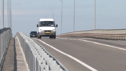 В Астраханской области ремонтируемый 60-метровый мост готов на 90%