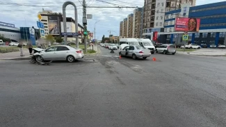 В Астрахани на улице Боевой в ДТП пострадала 4-летняя девочка