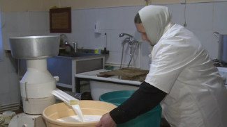 В Астраханской области при монастыре налажено молочное производство 