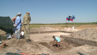 В Астраханской области археологи нашли кирпичи со знаками и письменностью хазаров