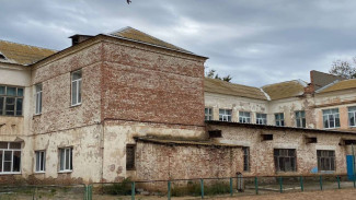В Астрахани отремонтируют старейшую школу