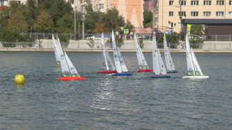 В Астрахани стартовали соревнования по судомодельному и парусному видам спорта