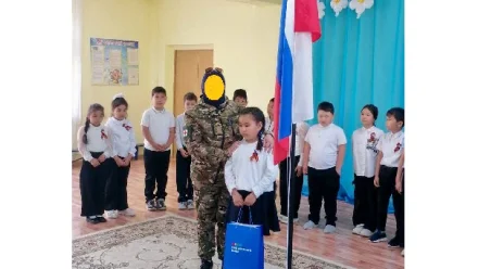 В Астраханской области участница СВО навестила школьницу - автора письма
