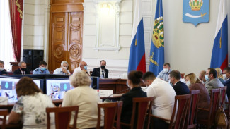 В Астраханской области с 26 июля закрывают торговые центры и кинотеатры