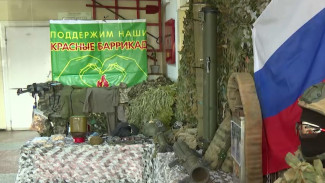 Игорь Бабушкин вручил награды волонтерам Икрянинского района