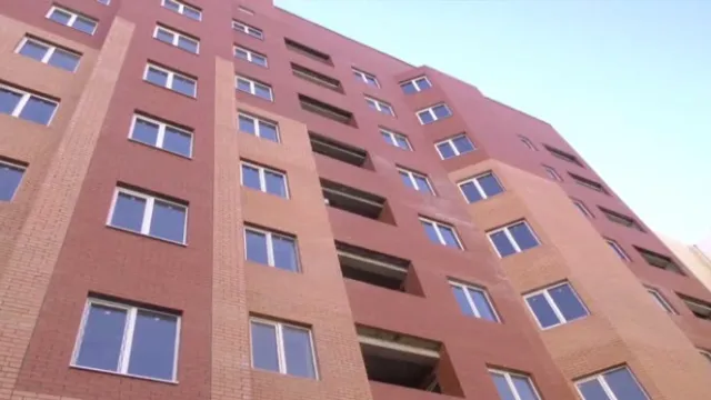В Астрахани городские власти помогут с благоустройством проблемного дома